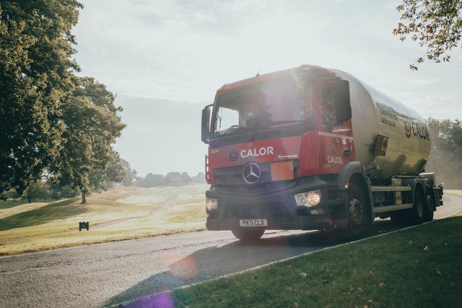 Calor delivery vehicle in the countryside