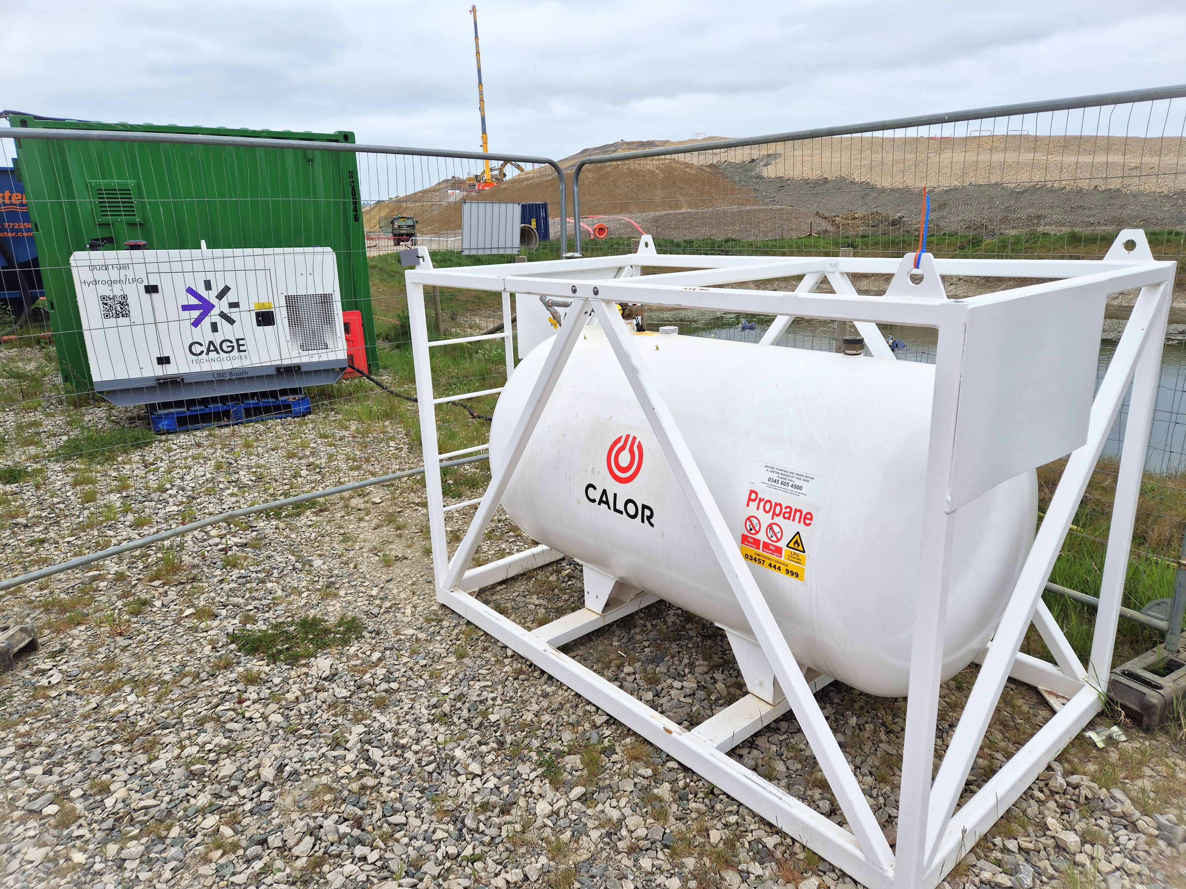 Hybrid Gas engine power set up with Calor and CAGE technologies