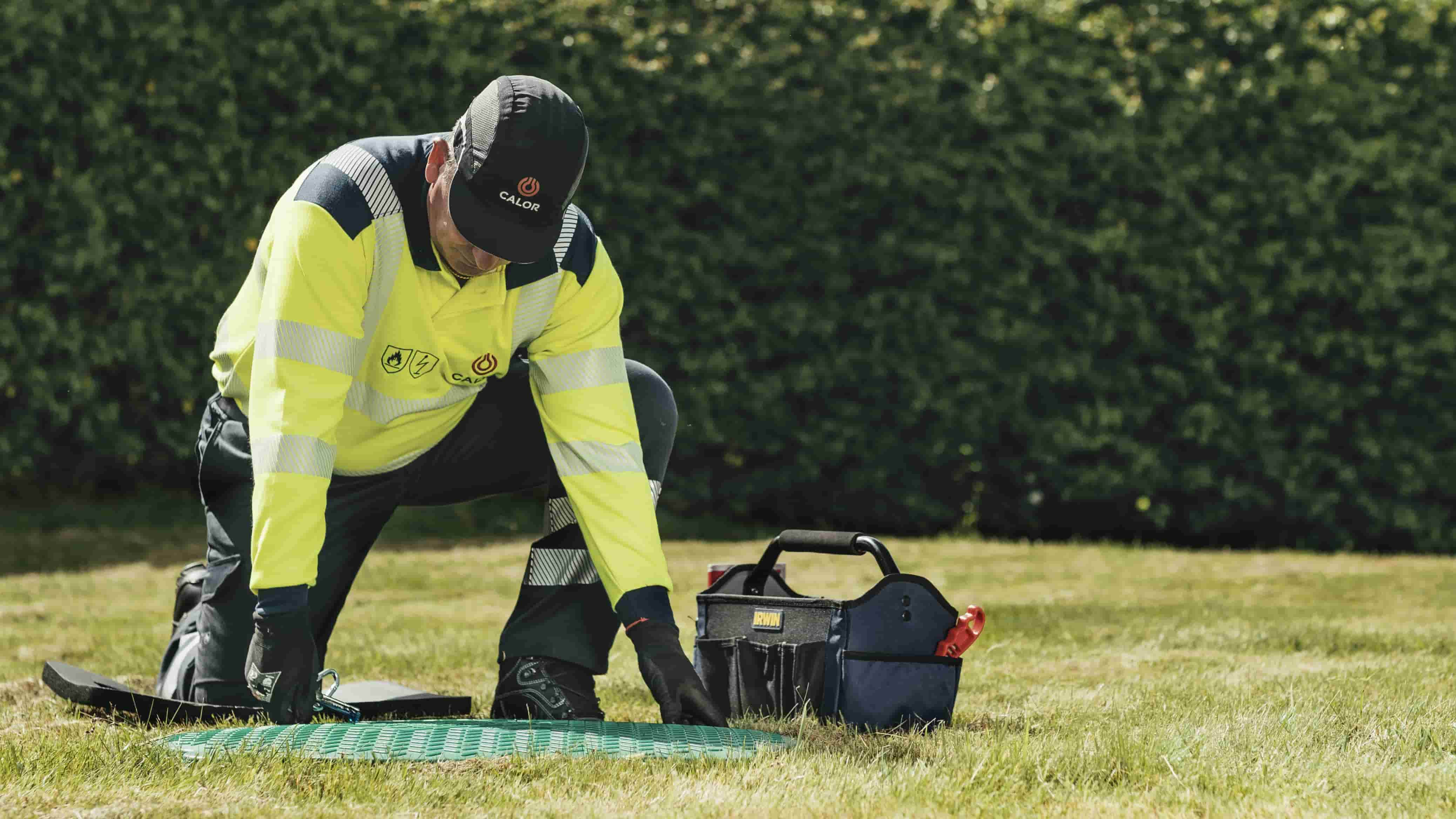 Calor LPG tank check and maintenance 